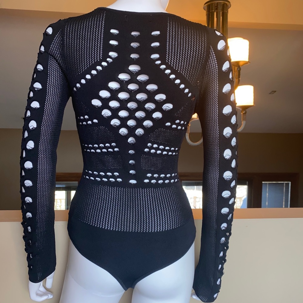 HERA COLLECTION BLACK CUTOUT BODYSUIT - Picture 3 of 11